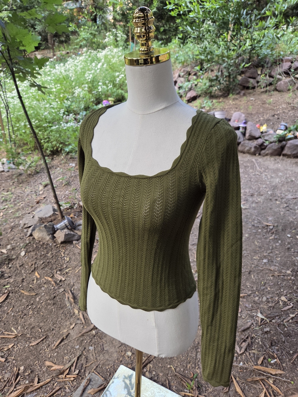 Aritzia Wilfred Olive Green Eyelet Knit Top Size Small - Picture 2 of 5